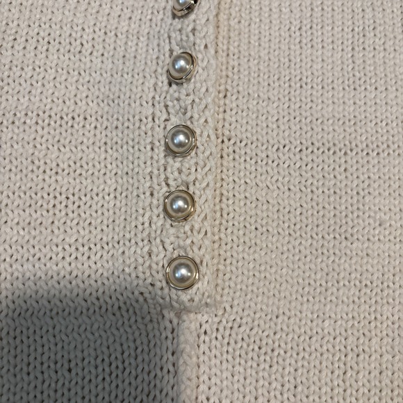 Vici Cable Knit Cream Color Sweater Sz Large - Picture 3 of 4